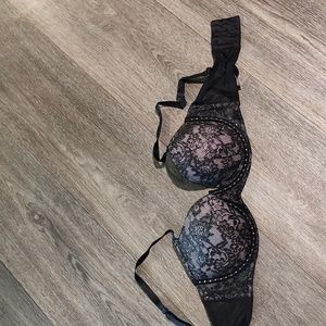 Victoria's Secret Black and Gray Lace Bra